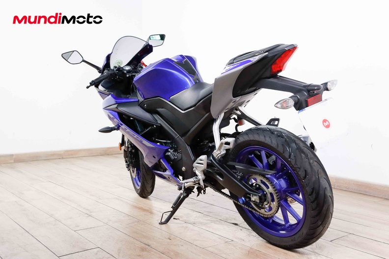 Motorbike image 7