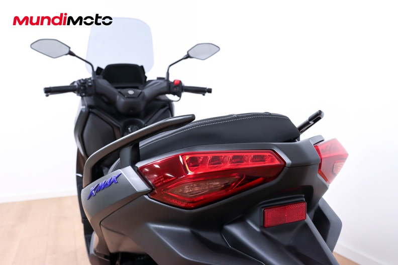 Motorbike image 8