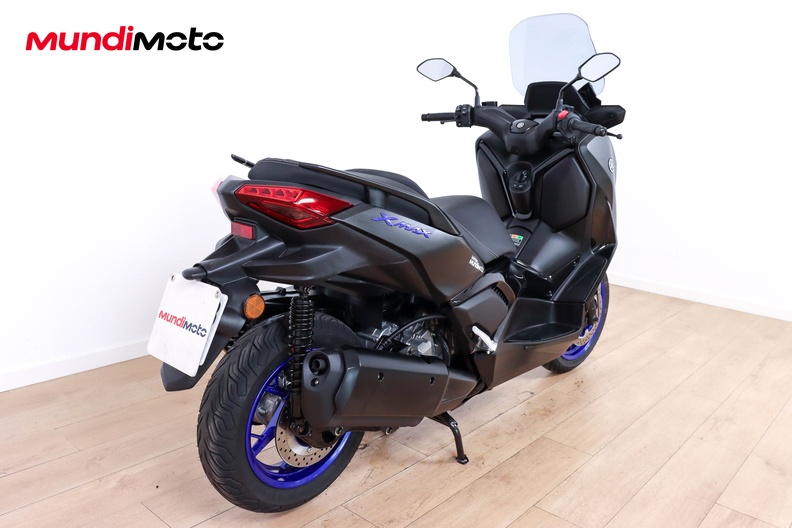 Motorbike image 2