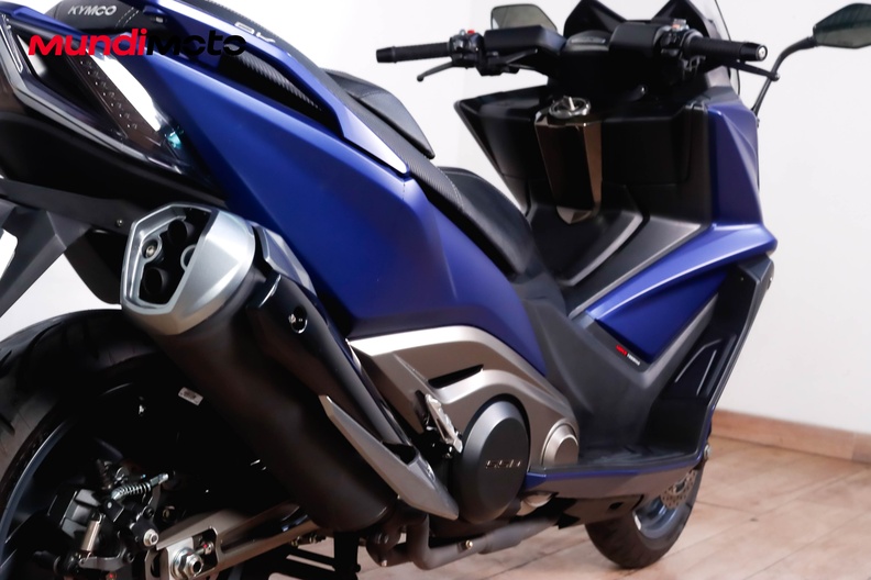 Motorbike image 3