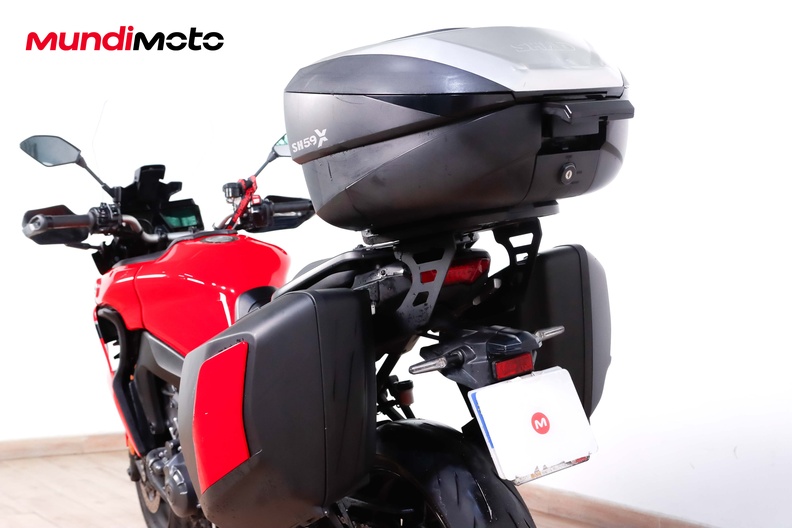 Motorbike image 9