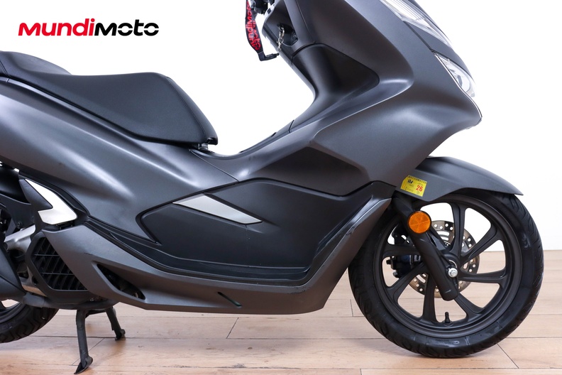 Motorbike image 12