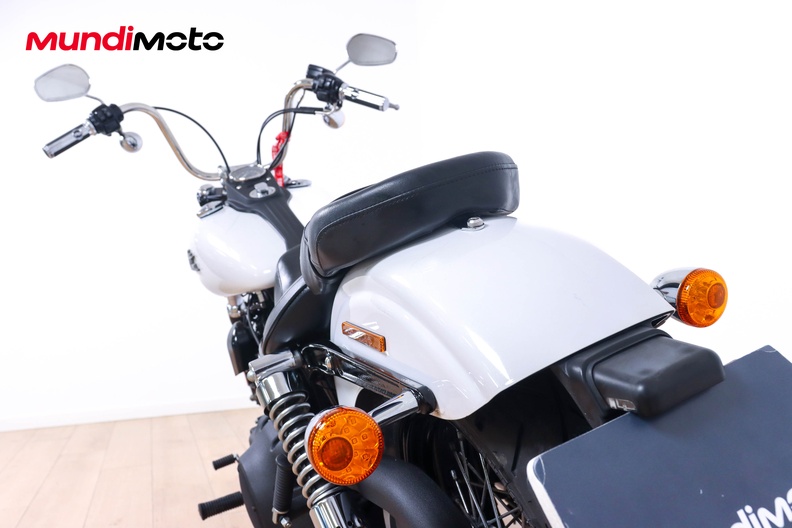 Motorbike image 9