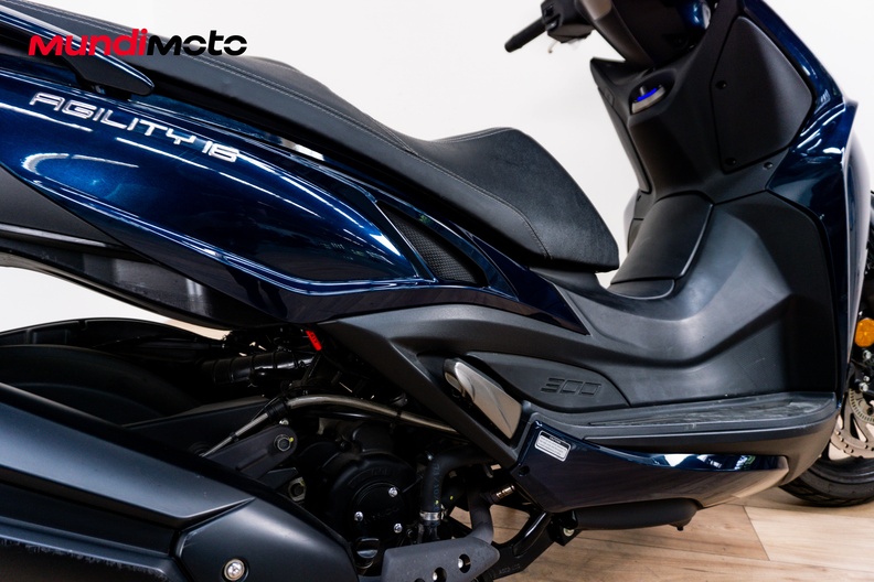 Motorbike image 3