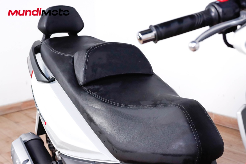 Motorbike image 12