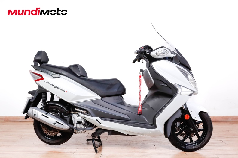 Motorbike image 0