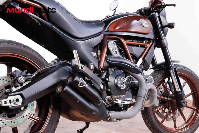 Motorbike image 3