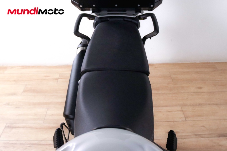 Motorbike image 13
