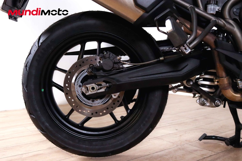 Motorbike image 3