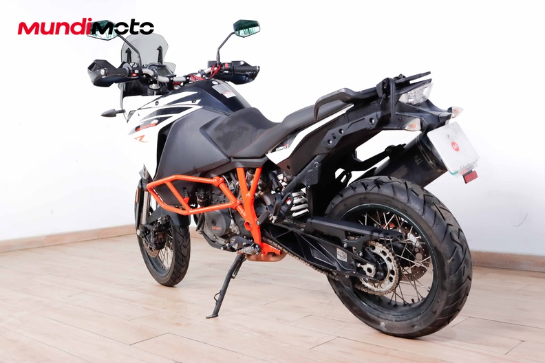 Motorbike image 6