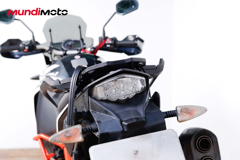 Motorbike image 9