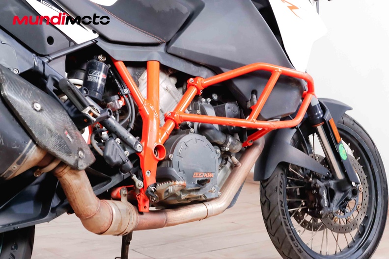Motorbike image 3