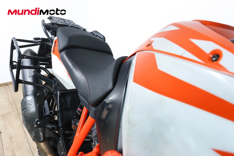 Motorbike image 12