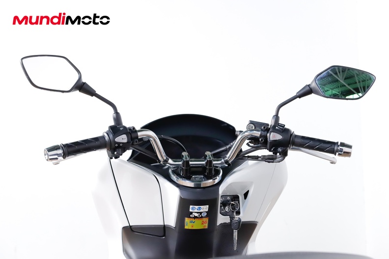 Motorbike image 10