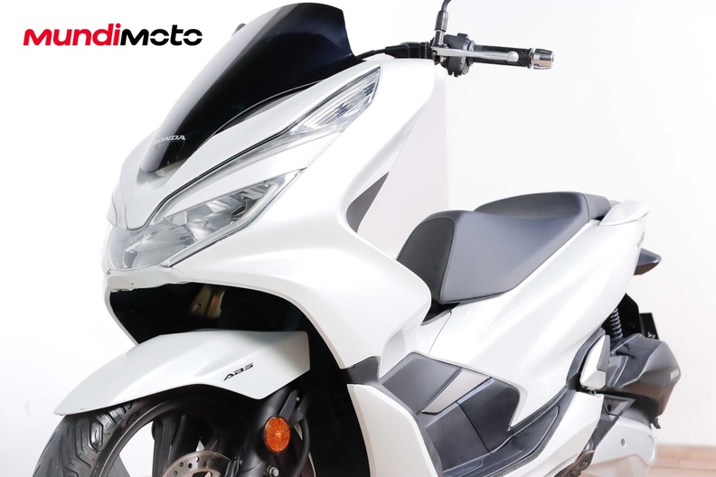Motorbike image 8
