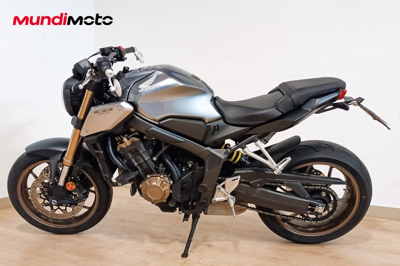 Motorbike image 5