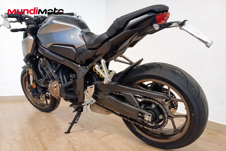 Motorbike image 8