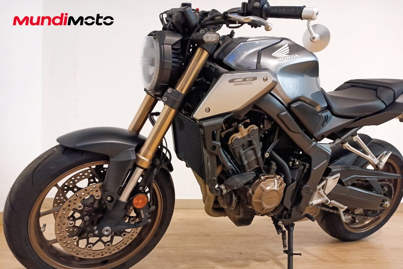 Motorbike image 9