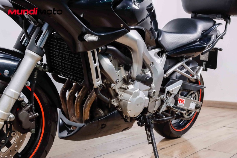 Motorbike image 9