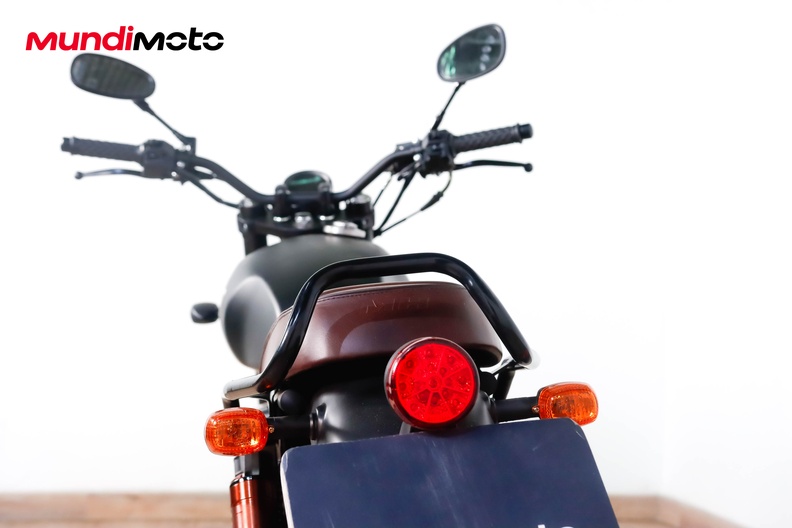Motorbike image 9