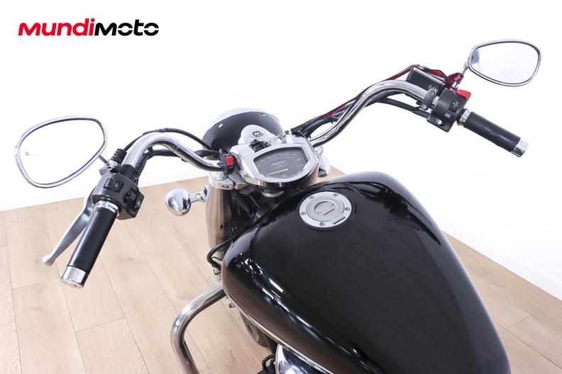 Motorbike image 10
