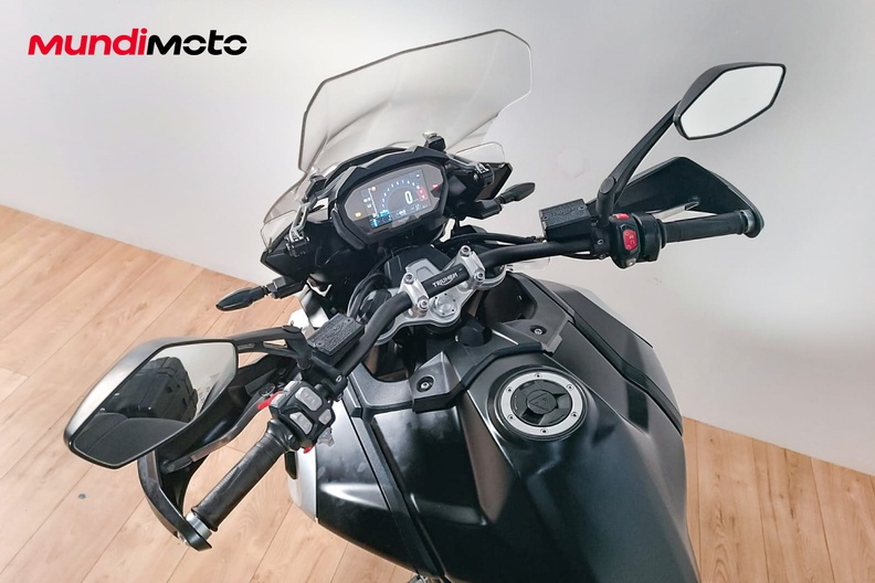 Motorbike image 10