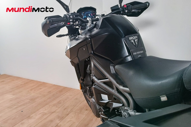 Motorbike image 8