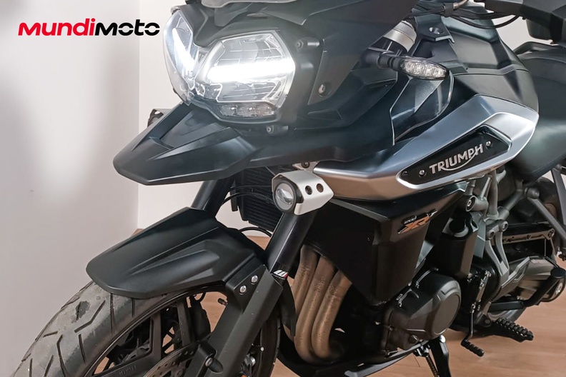 Motorbike image 9