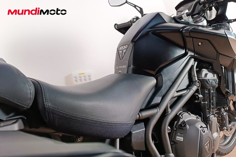 Motorbike image 3
