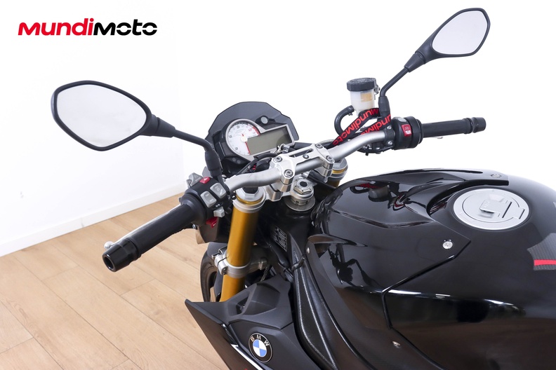 Motorbike image 10