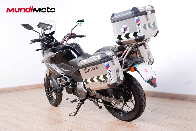 Motorbike image 6