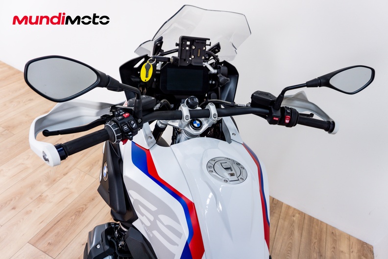 Motorbike image 10