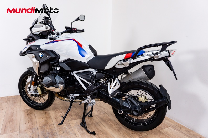 Motorbike image 7