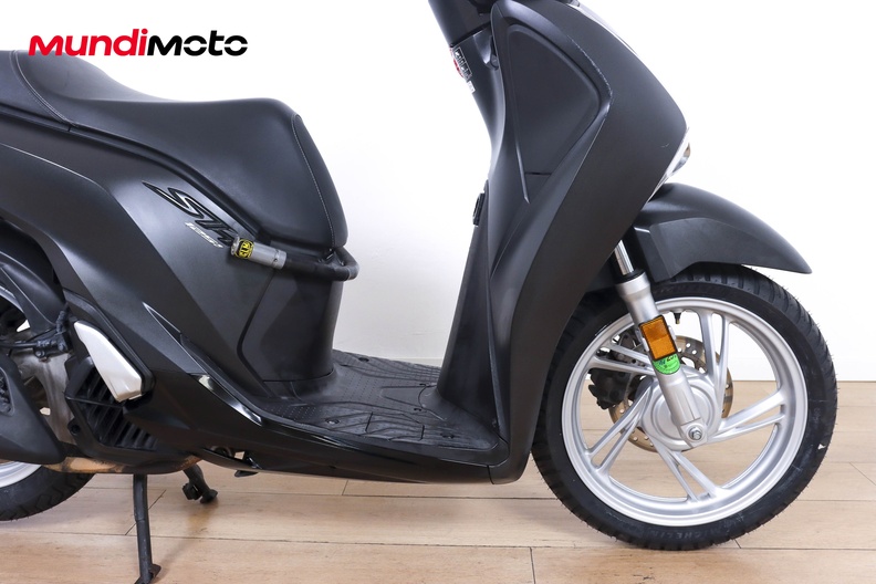 Motorbike image 12