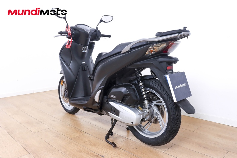 Motorbike image 6