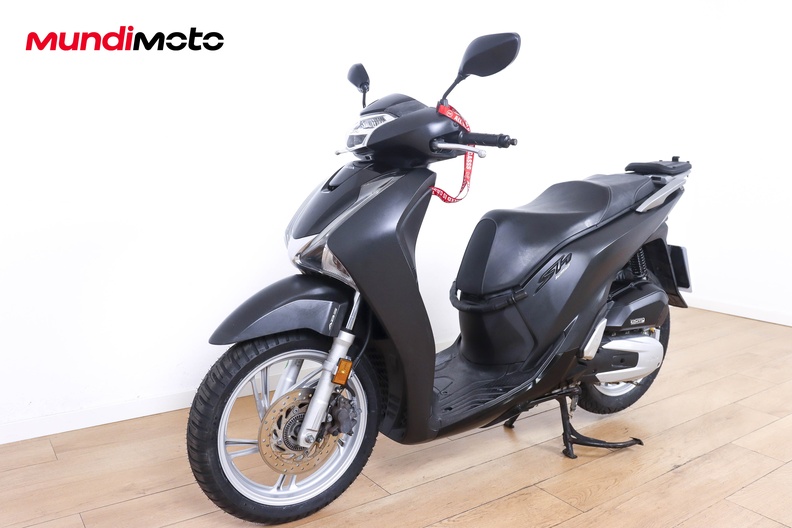 Motorbike image 7
