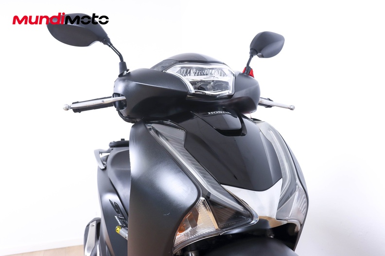Motorbike image 4