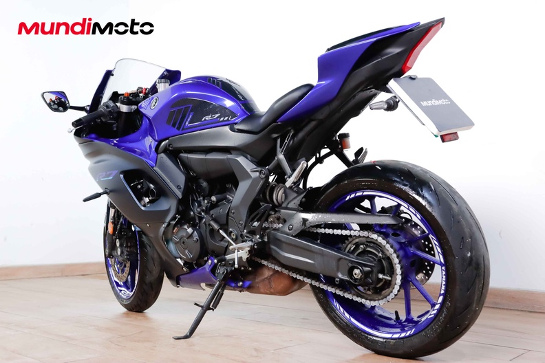 Motorbike image 6