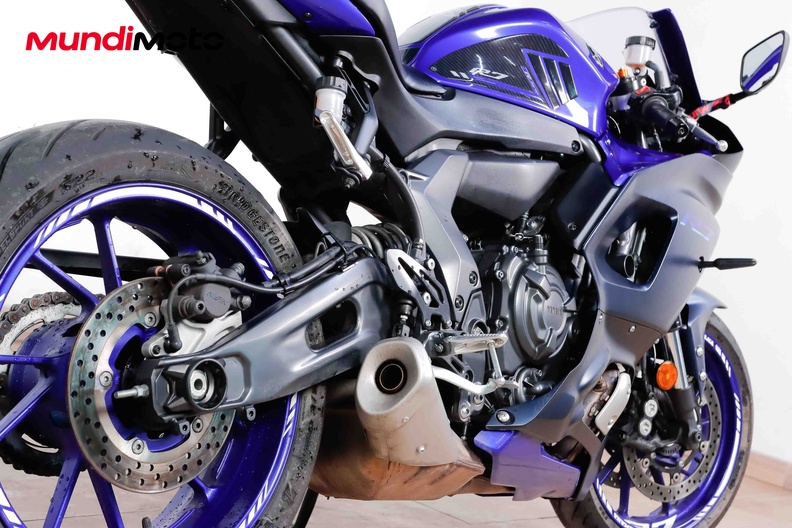 Motorbike image 3