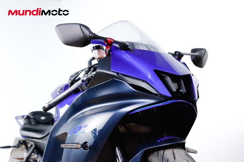 Motorbike image 4