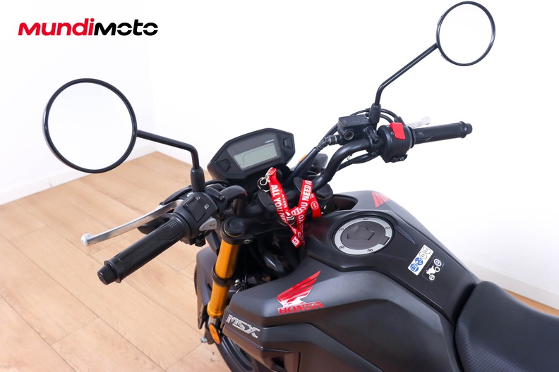 Motorbike image 10