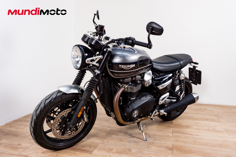 Motorbike image 6