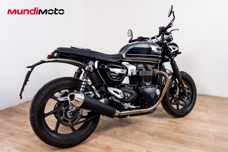 Motorbike image 2