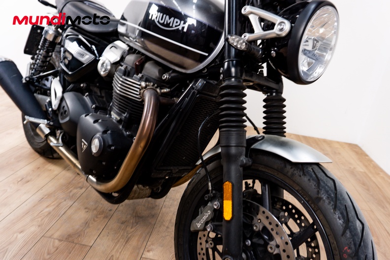Motorbike image 4