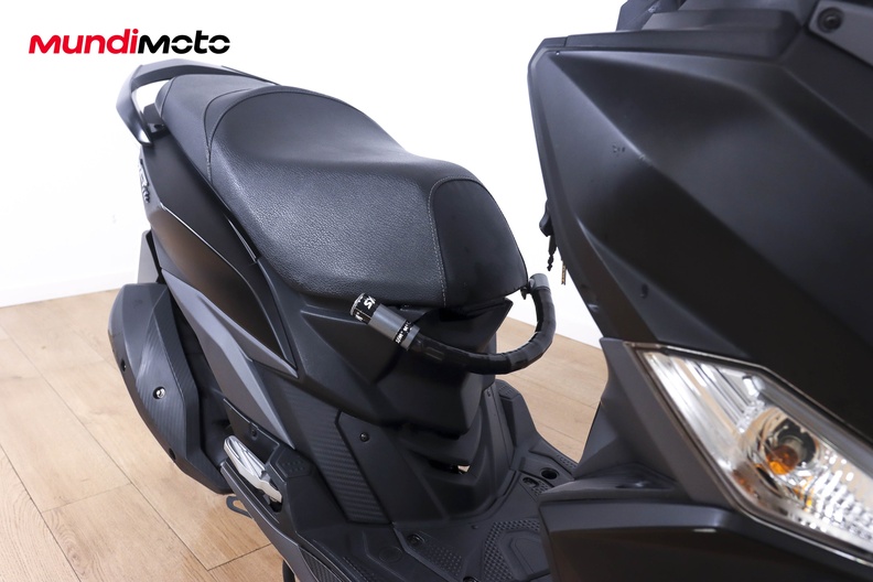 Motorbike image 12