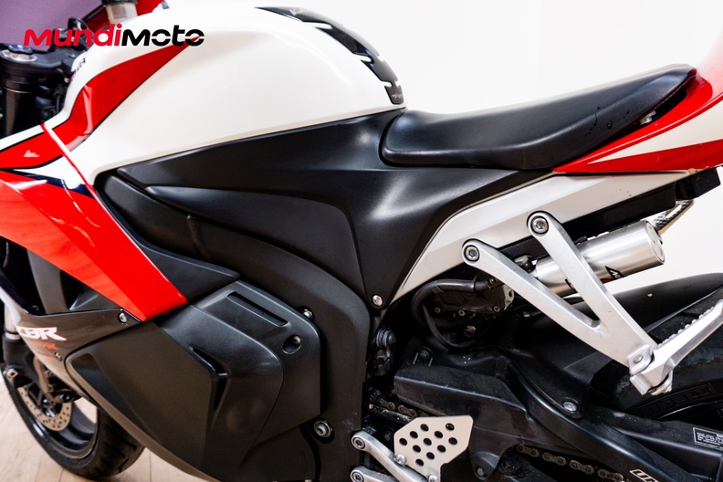 Motorbike image 8