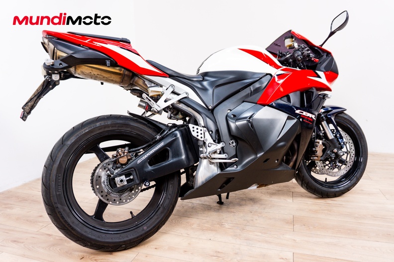 Motorbike image 2