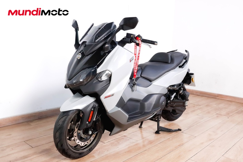 Motorbike image 7