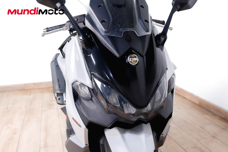 Motorbike image 4