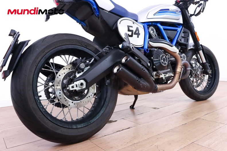 Motorbike image 3